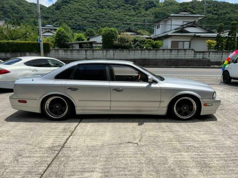 INFINITI Q45