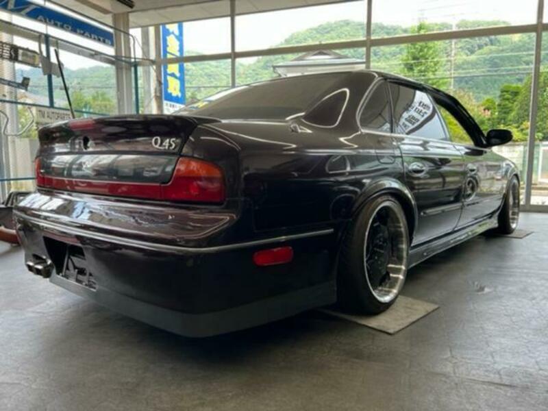 INFINITI Q45