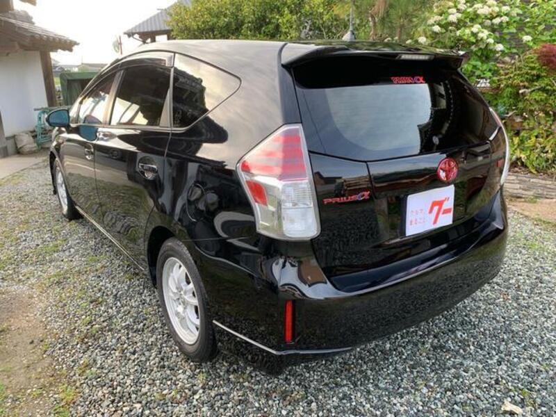 PRIUS ALPHA