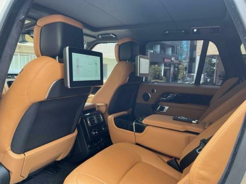RANGE ROVER