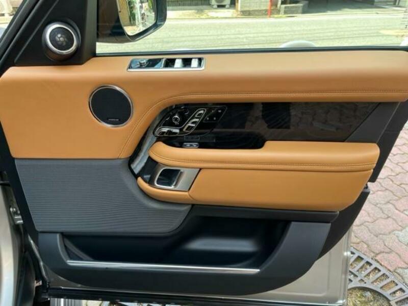 RANGE ROVER