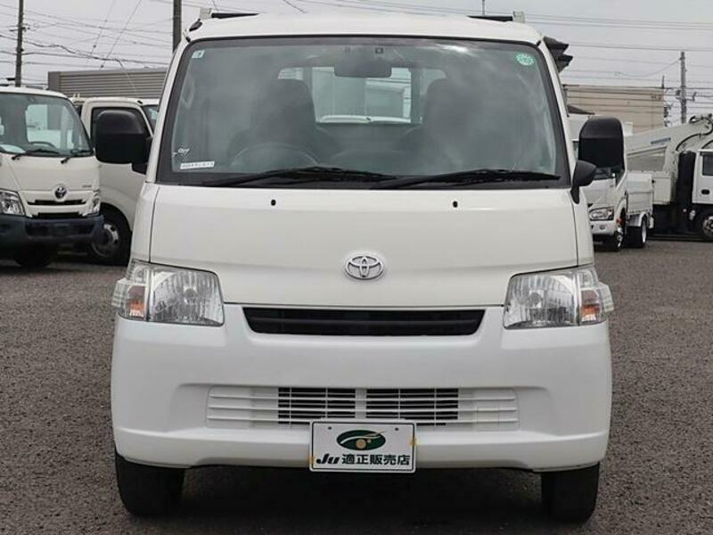 TOWNACE TRUCK