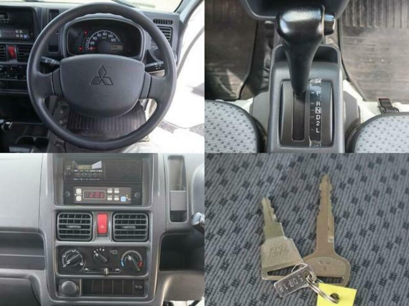MINICAB TRUCK