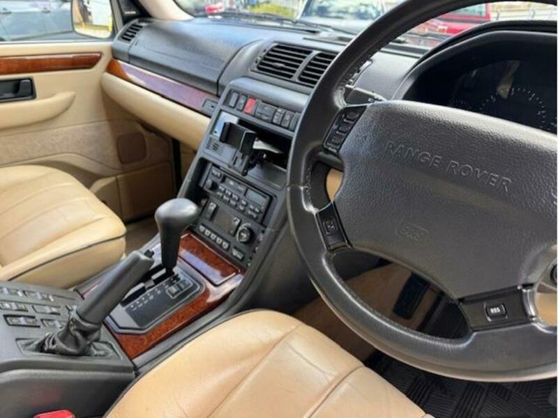 RANGE ROVER