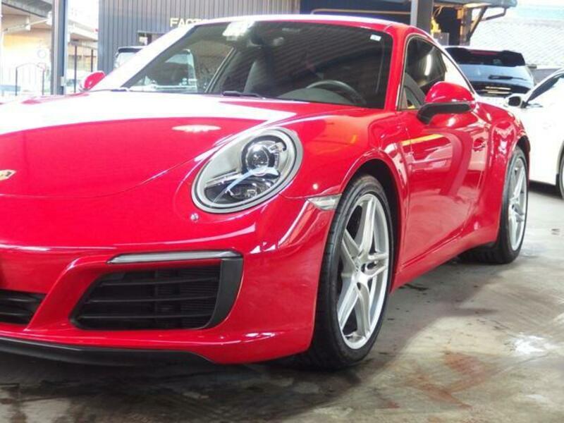 911