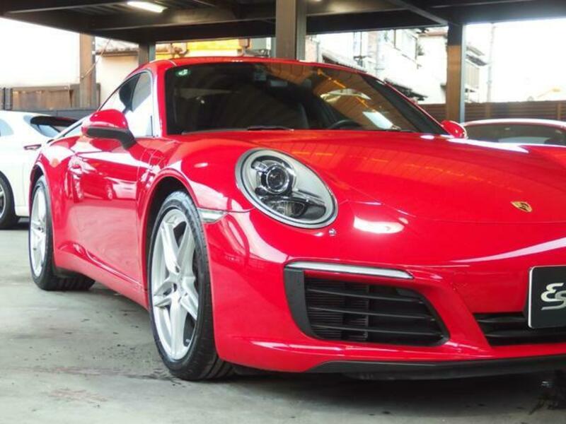 911