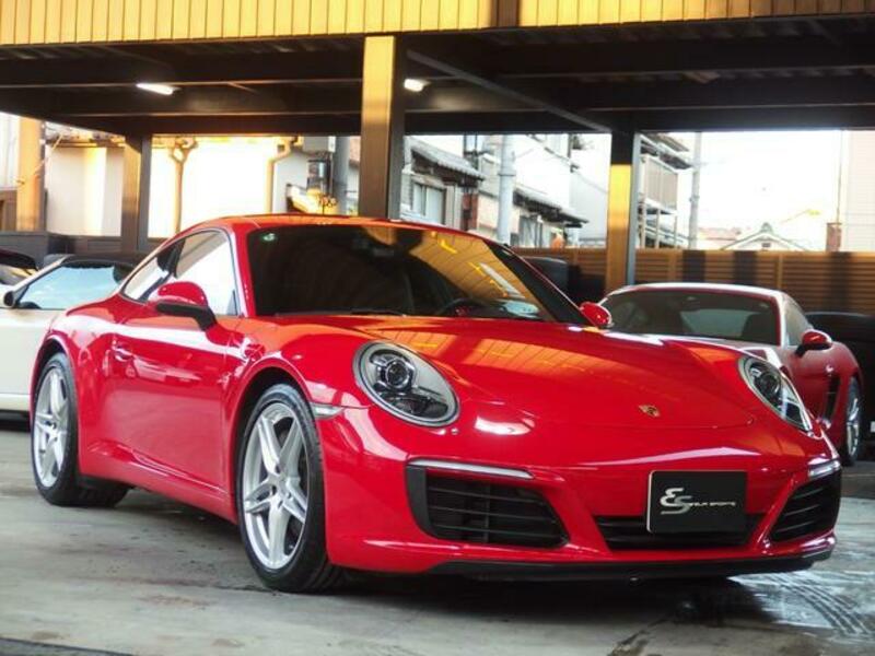 PORSCHE 911