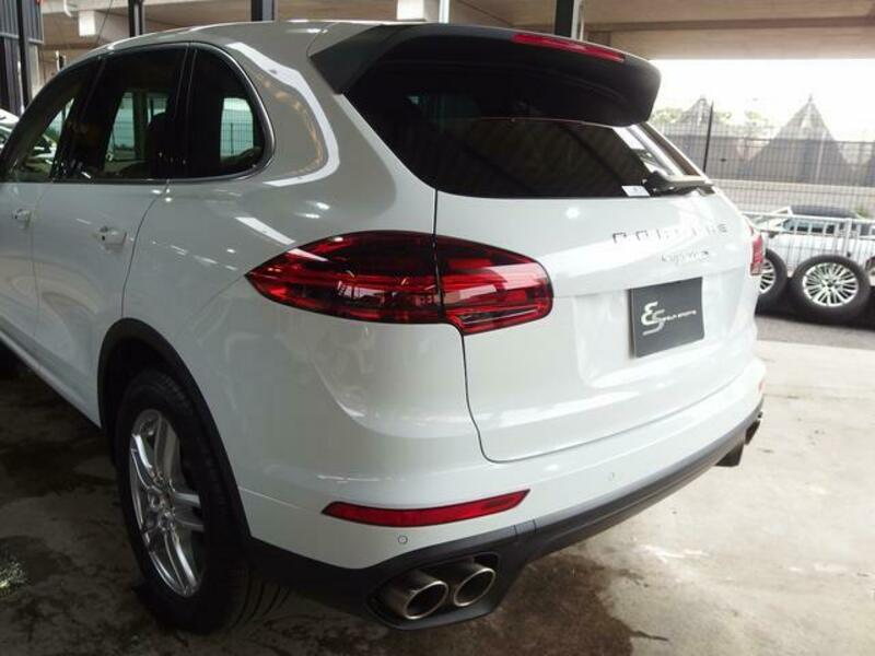 CAYENNE