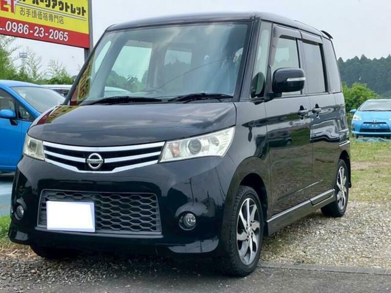 NISSAN ROOX