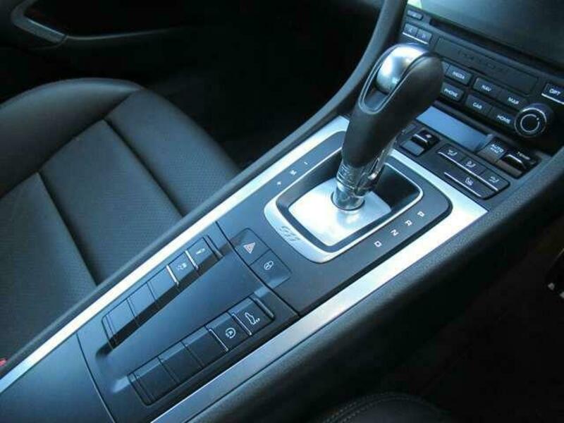 911