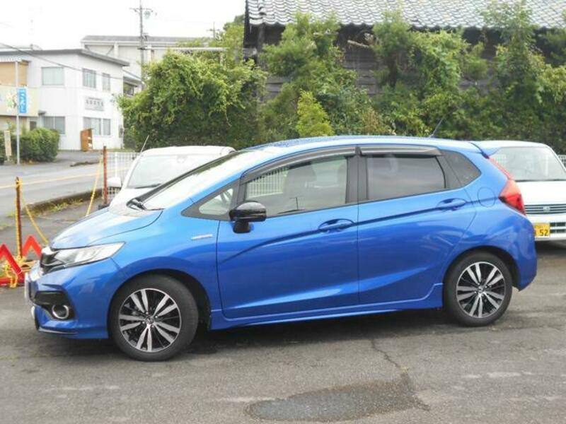 FIT HYBRID