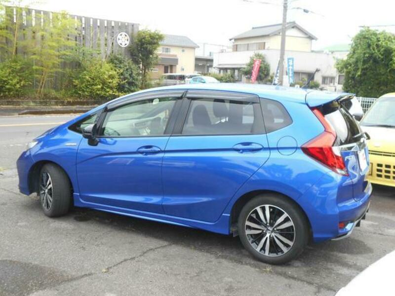 FIT HYBRID