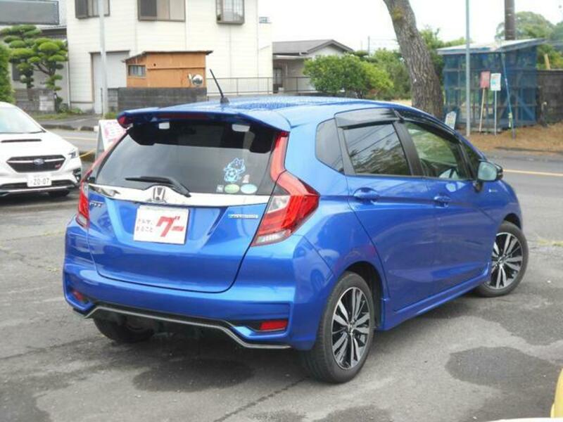 FIT HYBRID