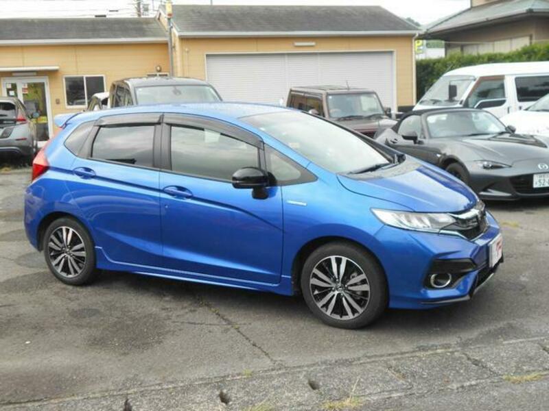 FIT HYBRID