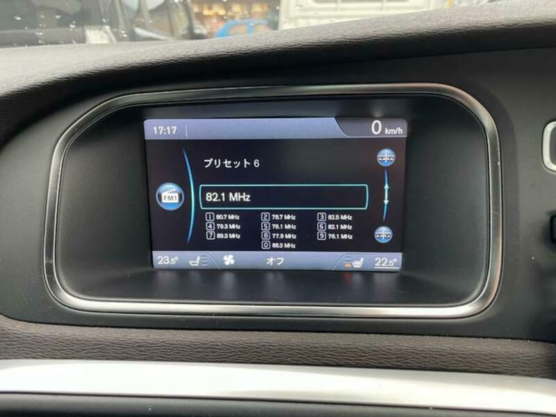 V40