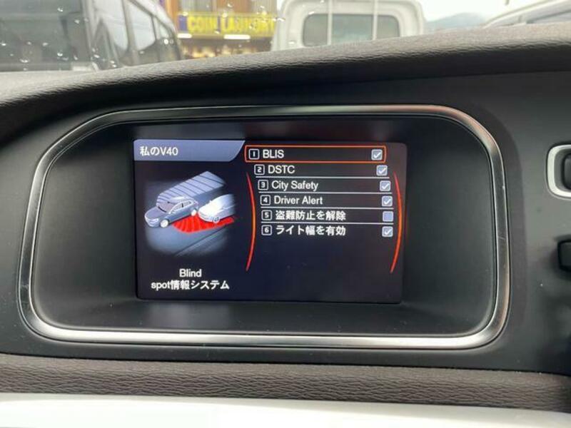 V40