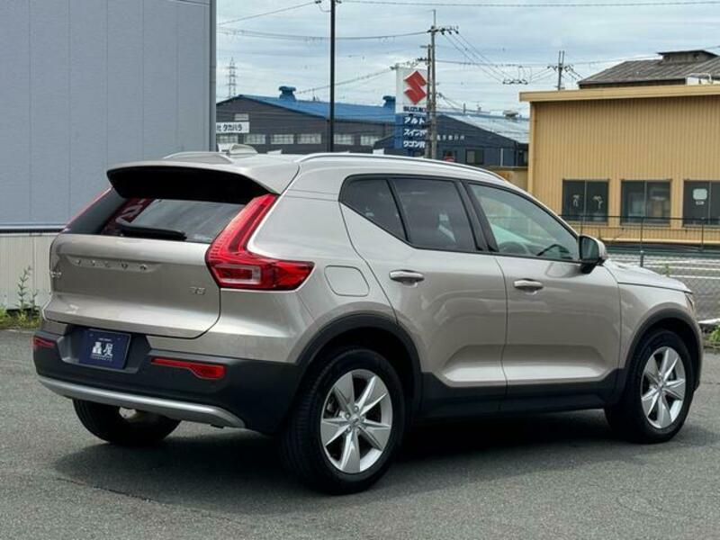 XC40