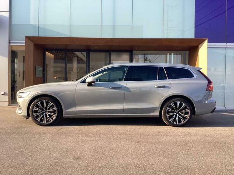 V60