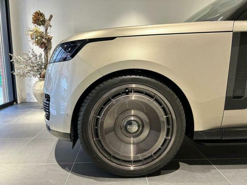 RANGE ROVER