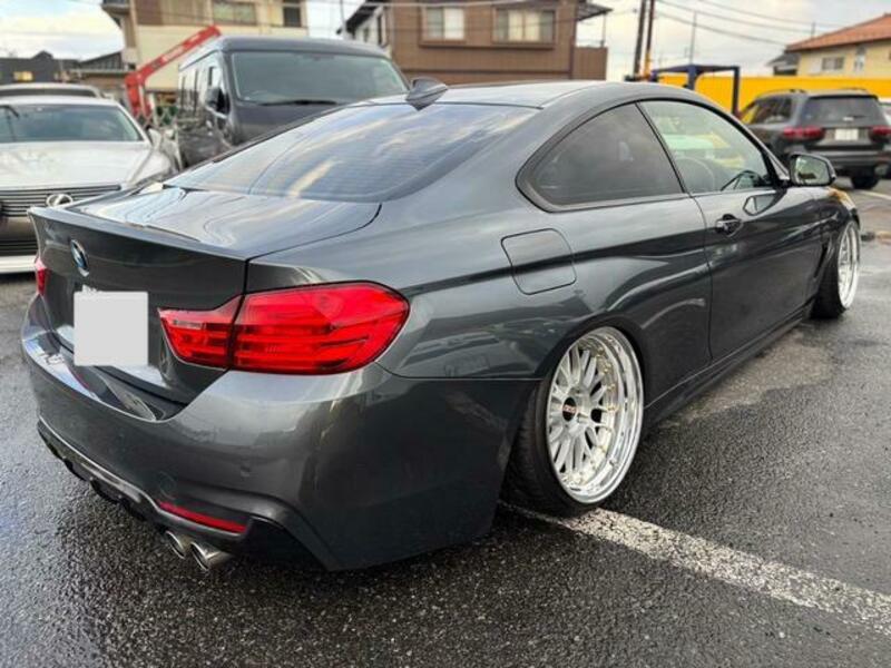 4 SERIES