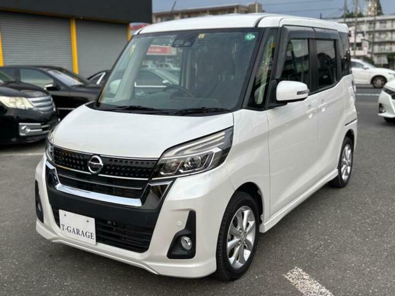 NISSAN DAYZ ROOX