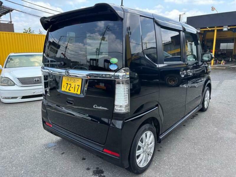 N BOX CUSTOM