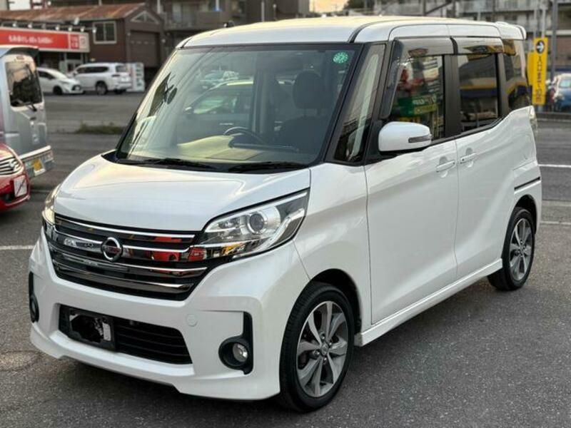 NISSAN DAYZ ROOX