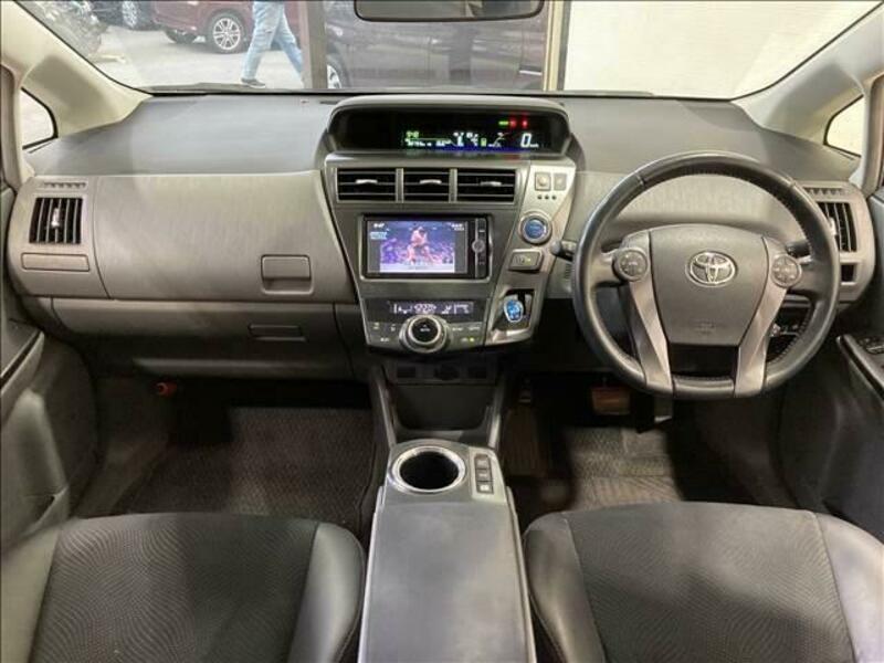 PRIUS ALPHA