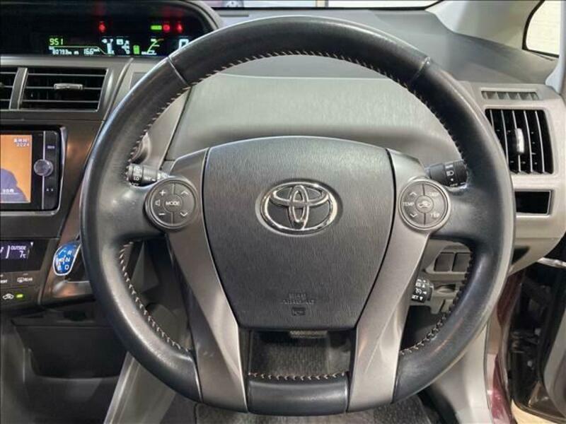 PRIUS ALPHA