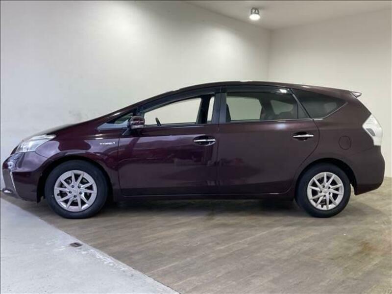 PRIUS ALPHA
