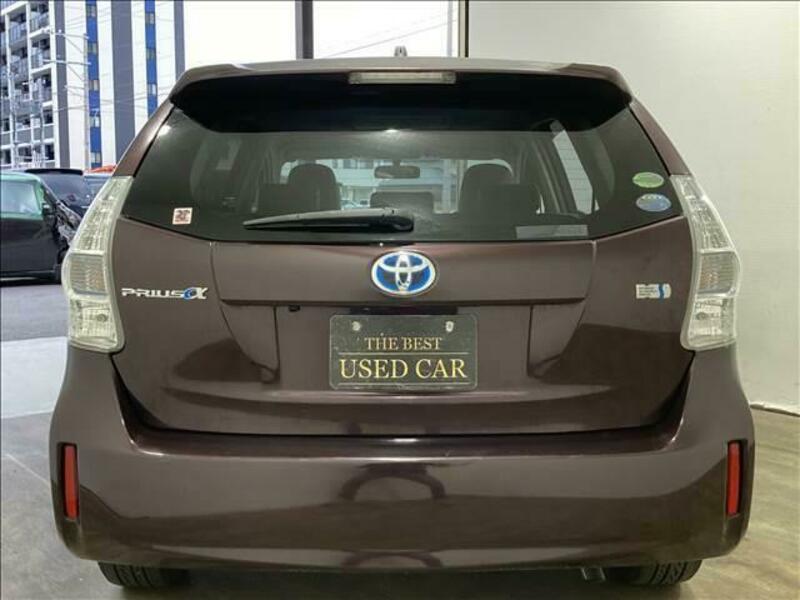 PRIUS ALPHA