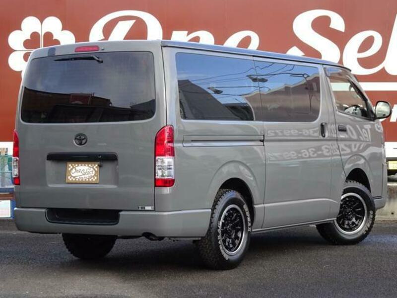 HIACE VAN