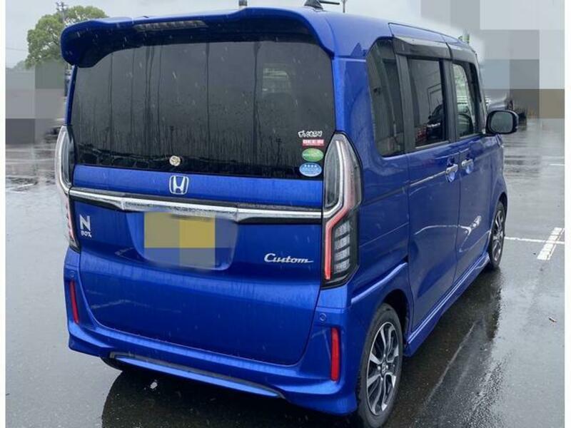 N BOX CUSTOM