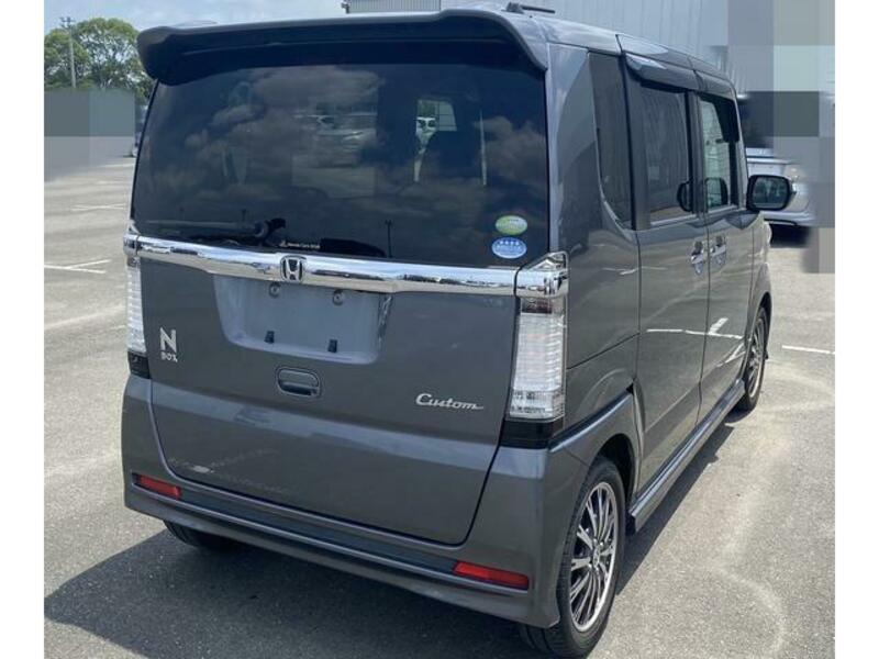 N BOX CUSTOM