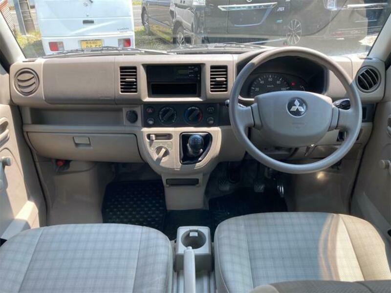 MINICAB VAN