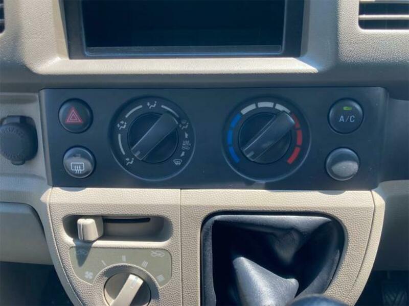 MINICAB VAN