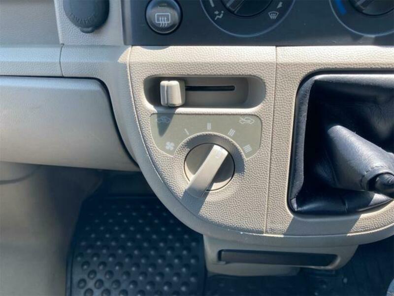 MINICAB VAN