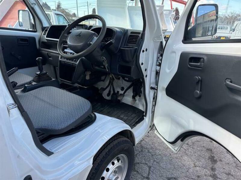 MINICAB TRUCK