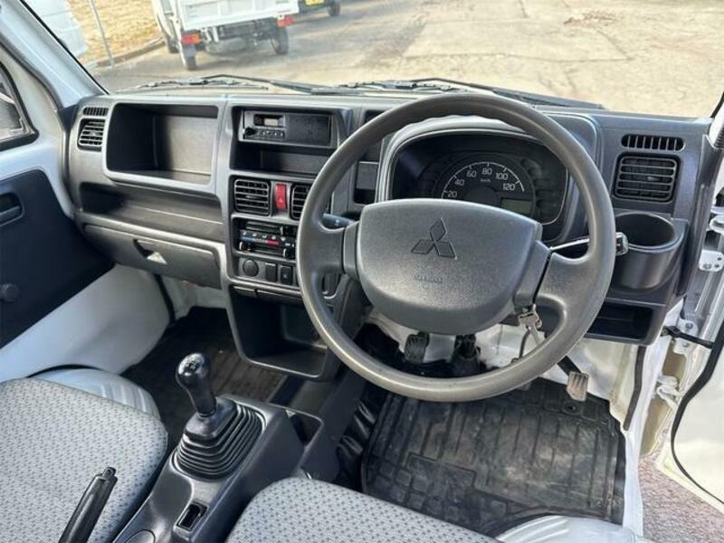 MINICAB TRUCK