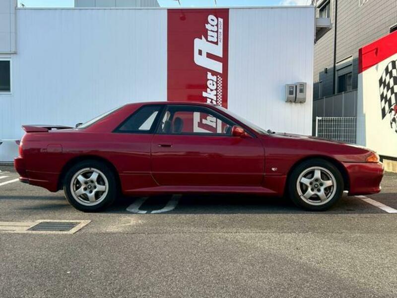 SKYLINE