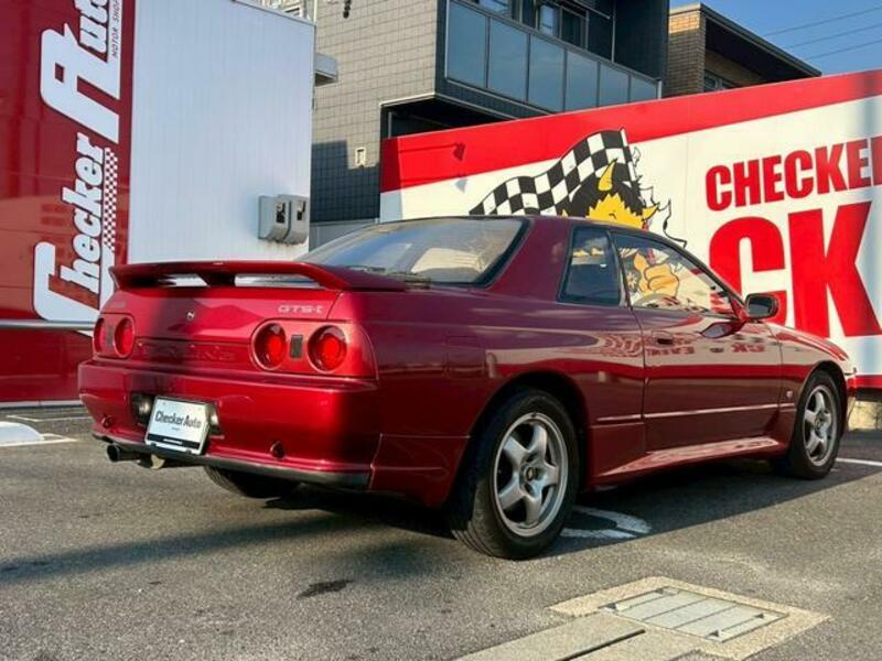 SKYLINE