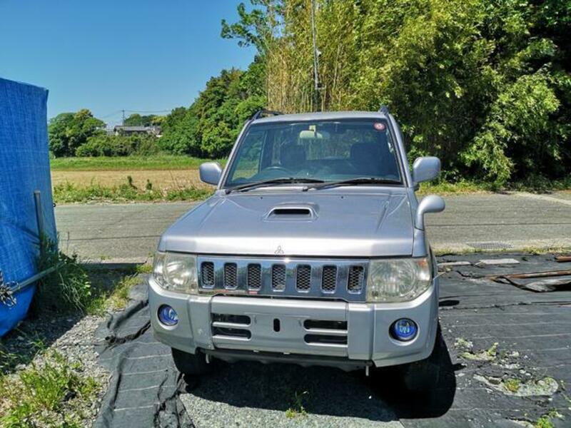 MITSUBISHI PAJERO MINI