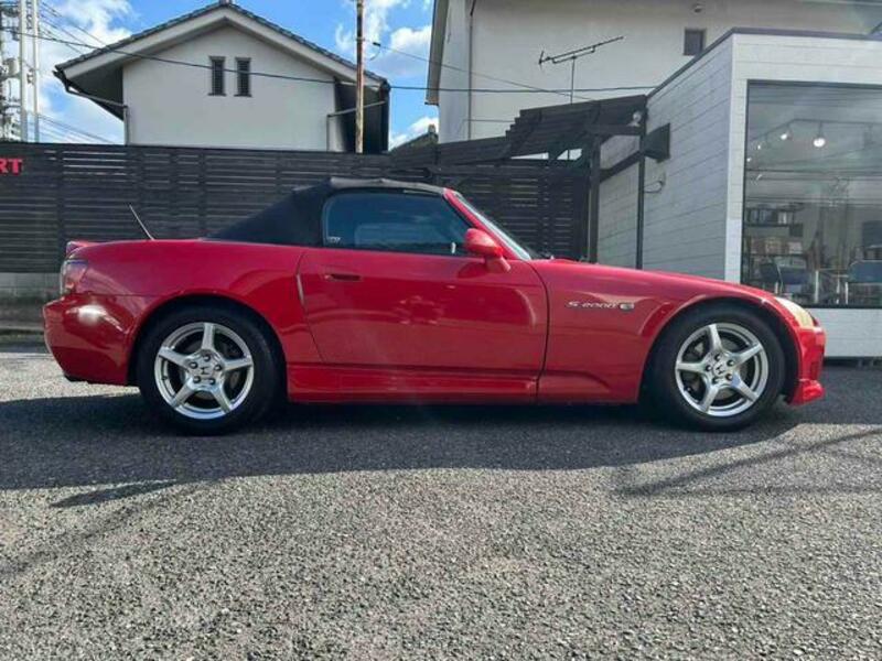 S2000