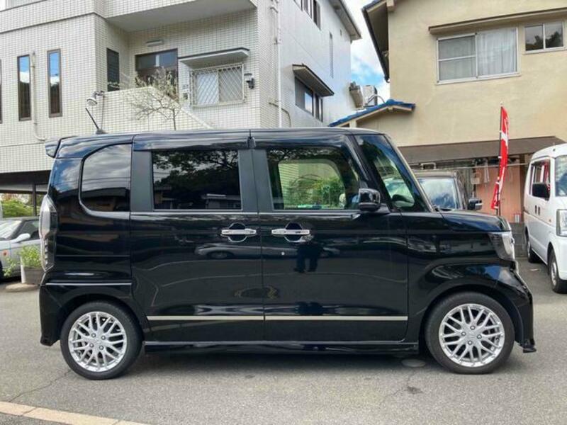N BOX CUSTOM