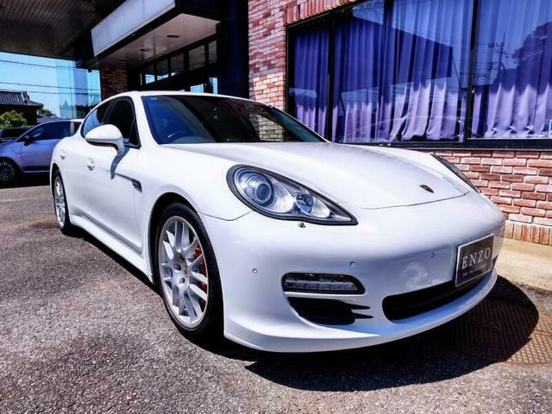 PANAMERA-0