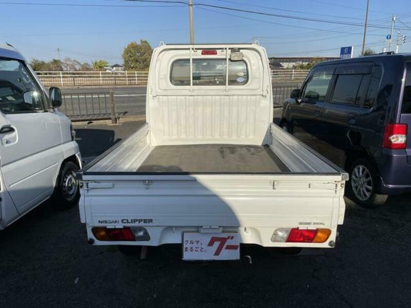 CLIPPER TRUCK
