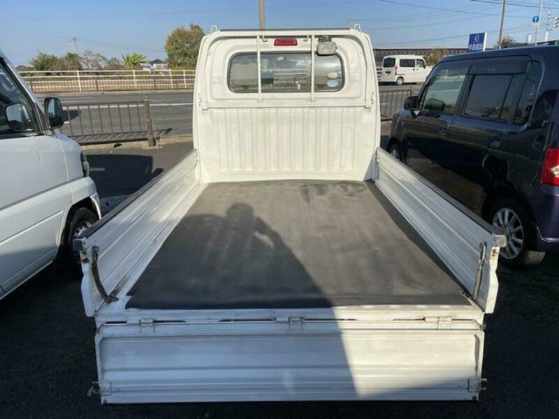 CLIPPER TRUCK