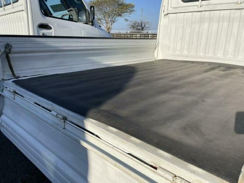 CLIPPER TRUCK