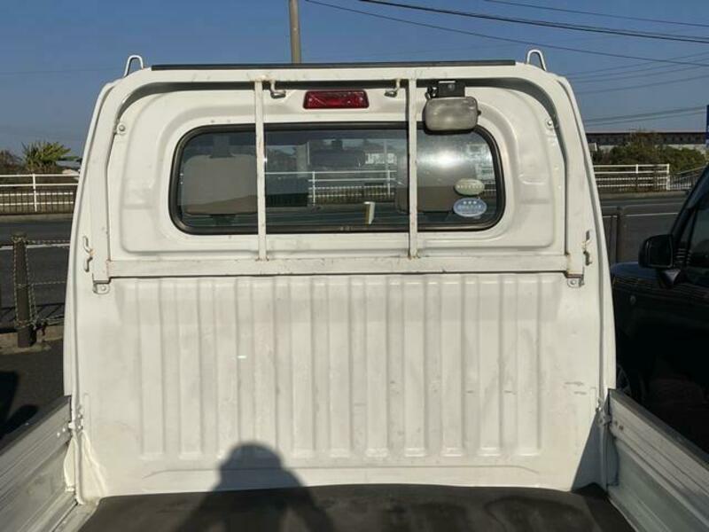 CLIPPER TRUCK