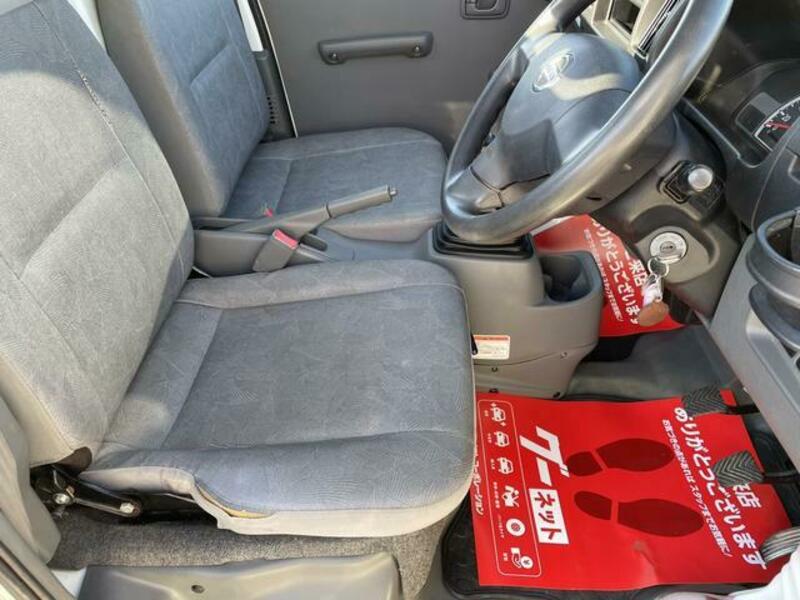 CLIPPER TRUCK